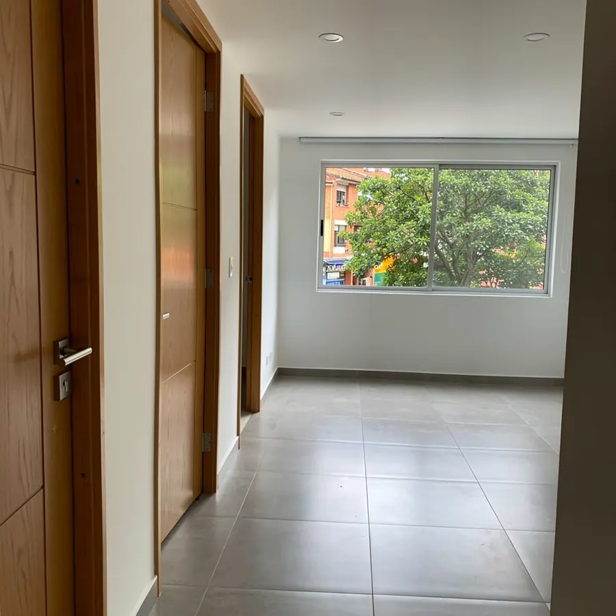 Apartamento remodelado por etapas en Laureles