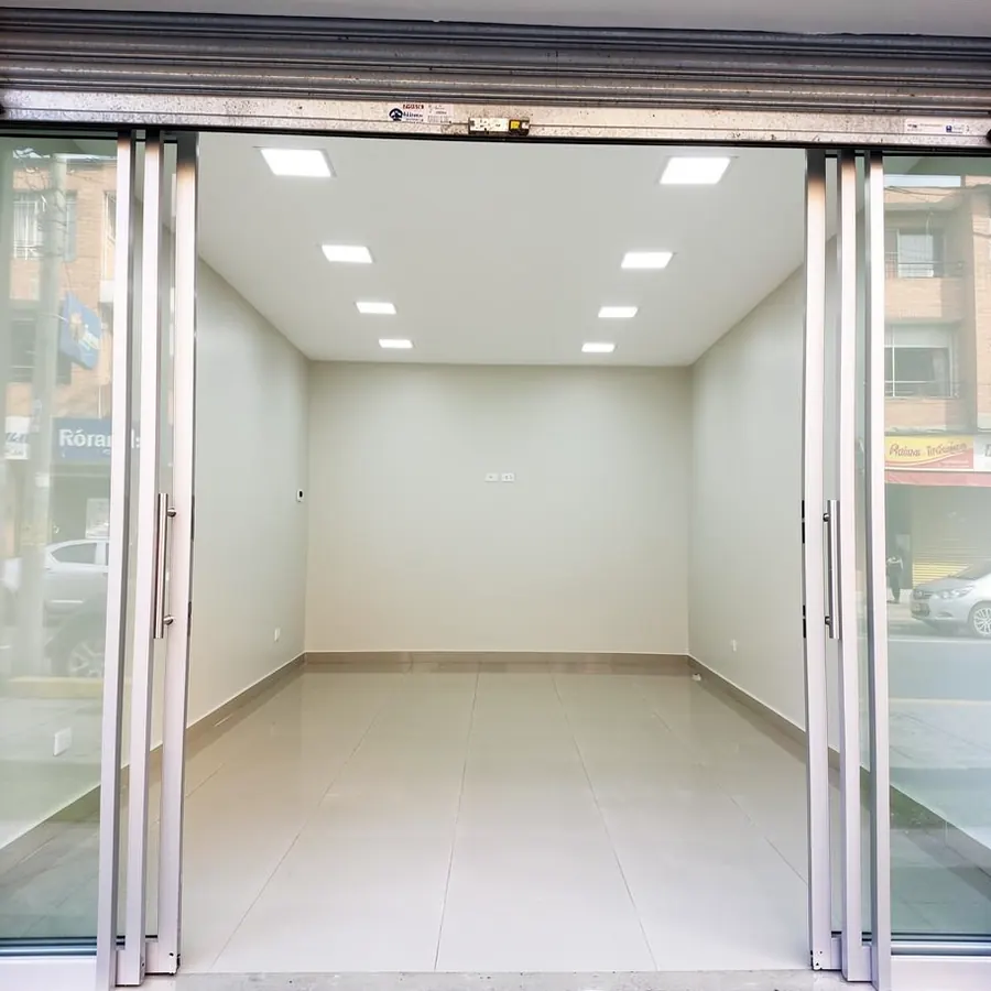 Local comercial adecuado en Itagüí