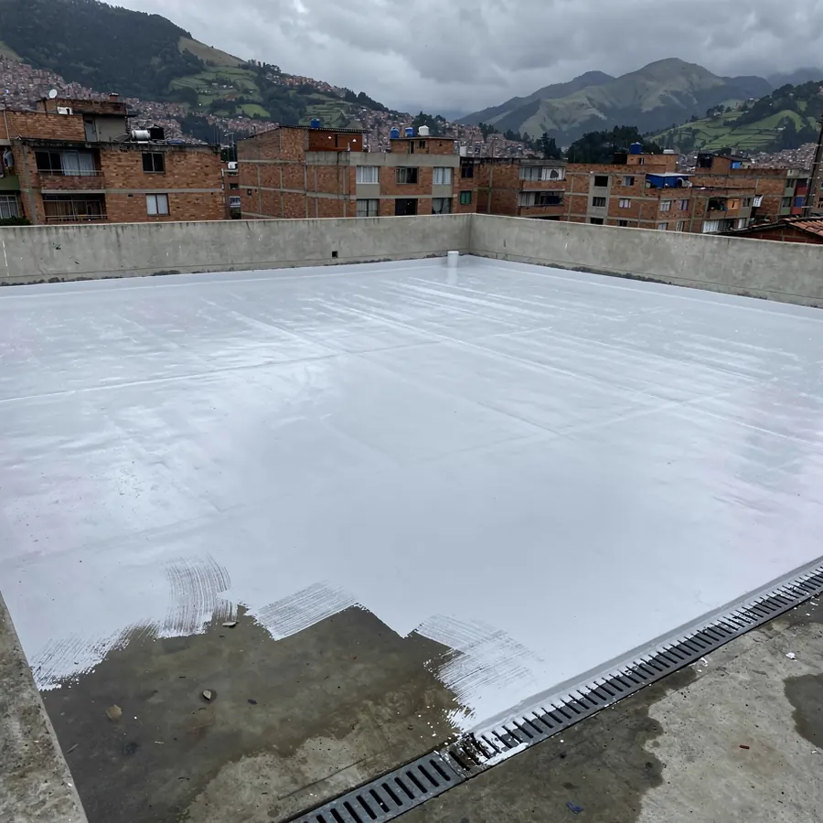 Losa de cubierta impermeabilizada tras lluvias